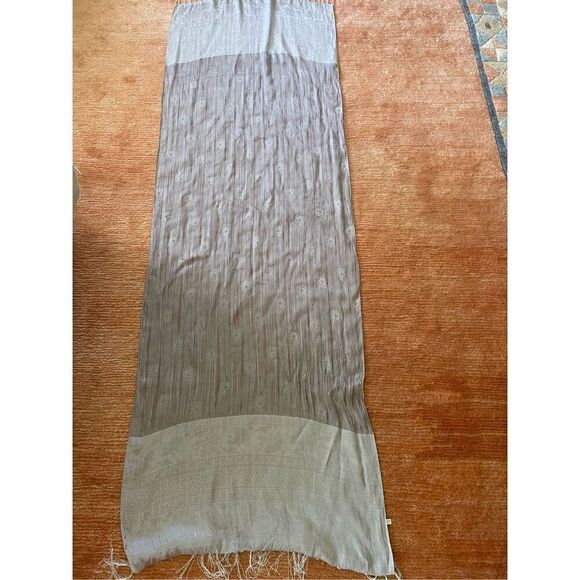 Beautiful Silk Scarf - Picture 6 of 8